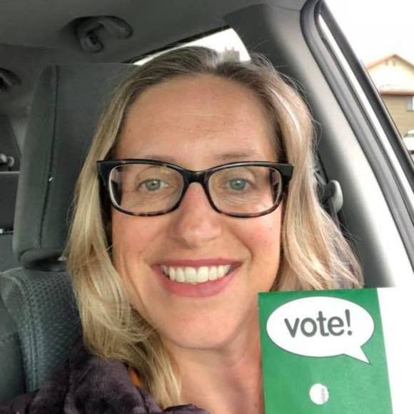 Meet your Posher, Heidi - Picture 2 of 2